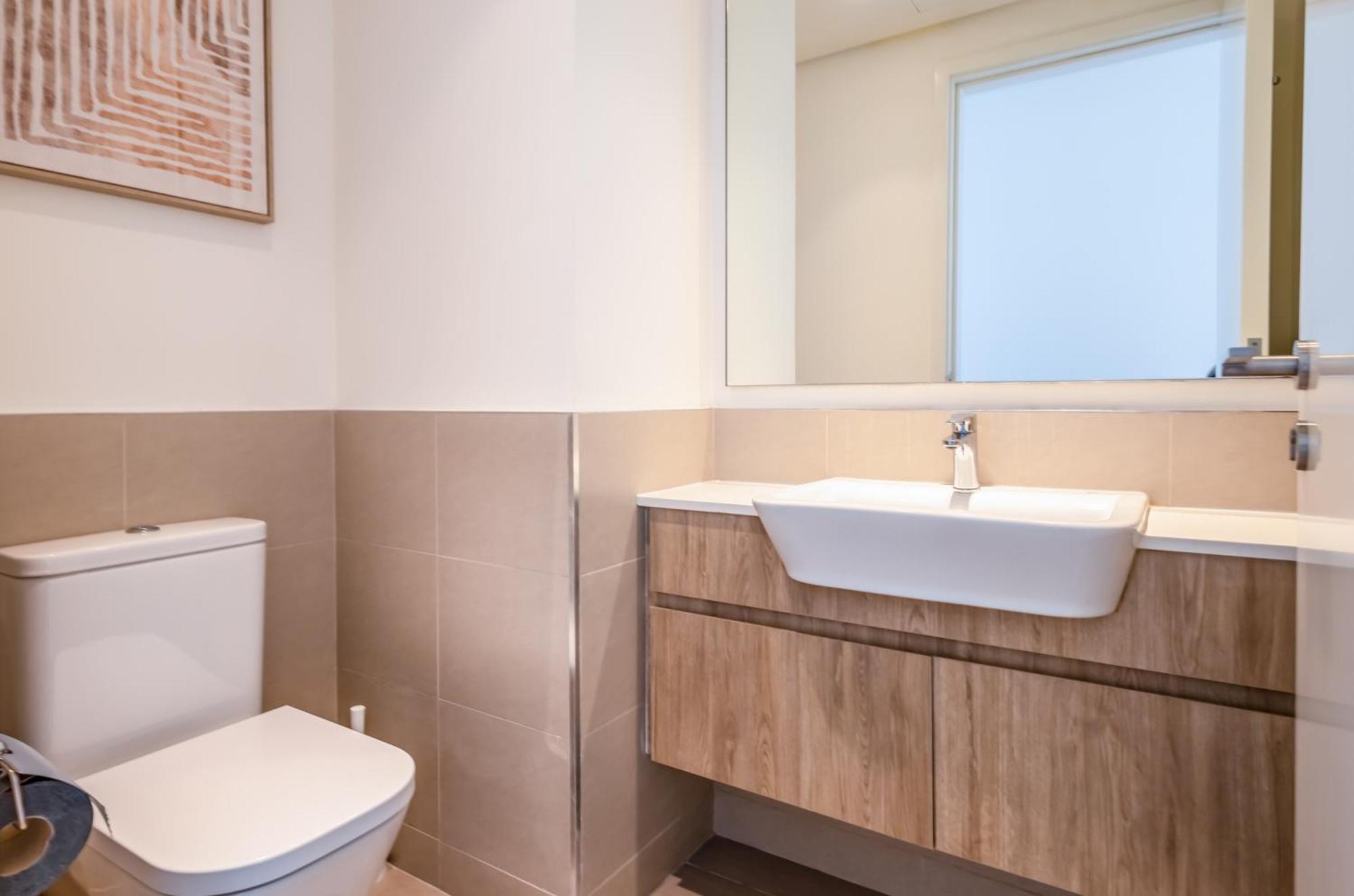 Elite Lux Homes - Upscale & Stylish 2br In Hills Apartment Dubai