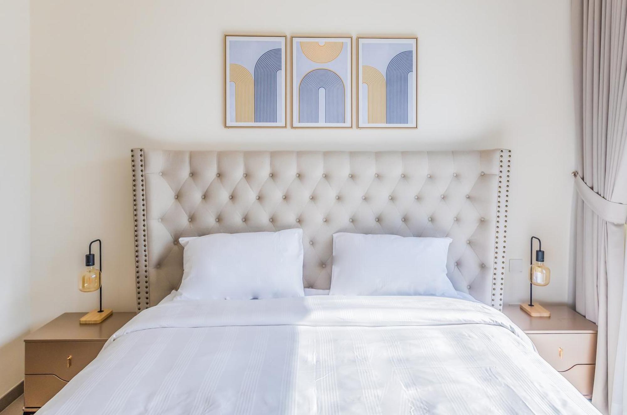 Elite Lux Homes - Upscale & Stylish 2br In Hills Apartment Dubai